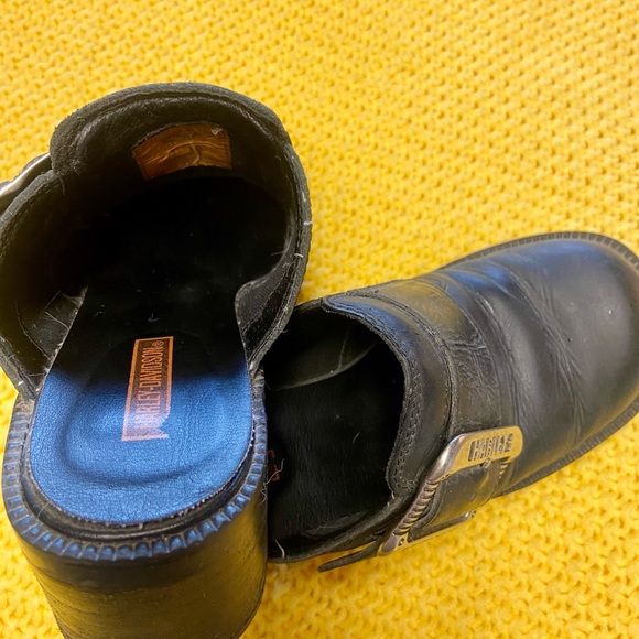 Harley Davidson Motorcycles Women's Size 6.5 Black Leather Clogs - Picture 3 of 6